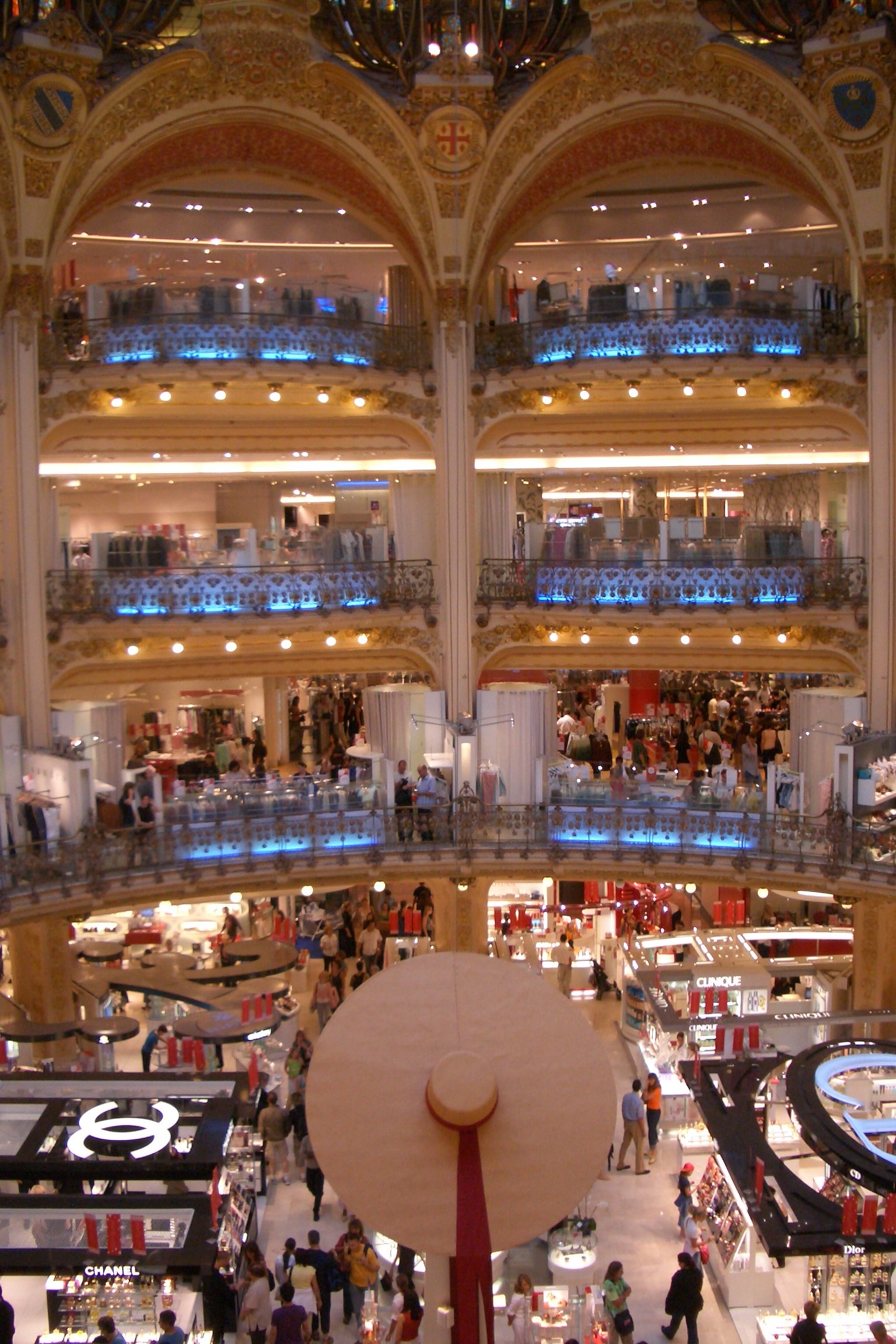 Galleries Lafayette 1